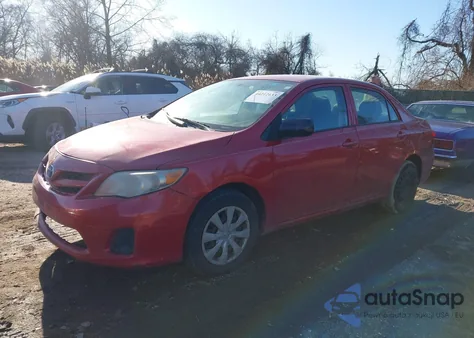 2011 Toyota Corolla z USA, uszkodzony, nr VIN 2T1BU4EE2BC654886